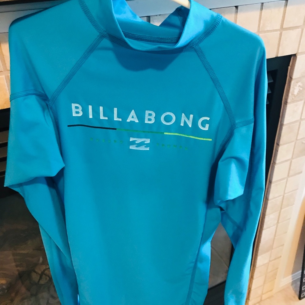 Billabong sun/swim shirt, only wore once!